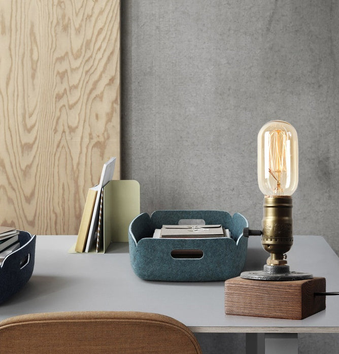 PipeLume - Luminária de Mesa